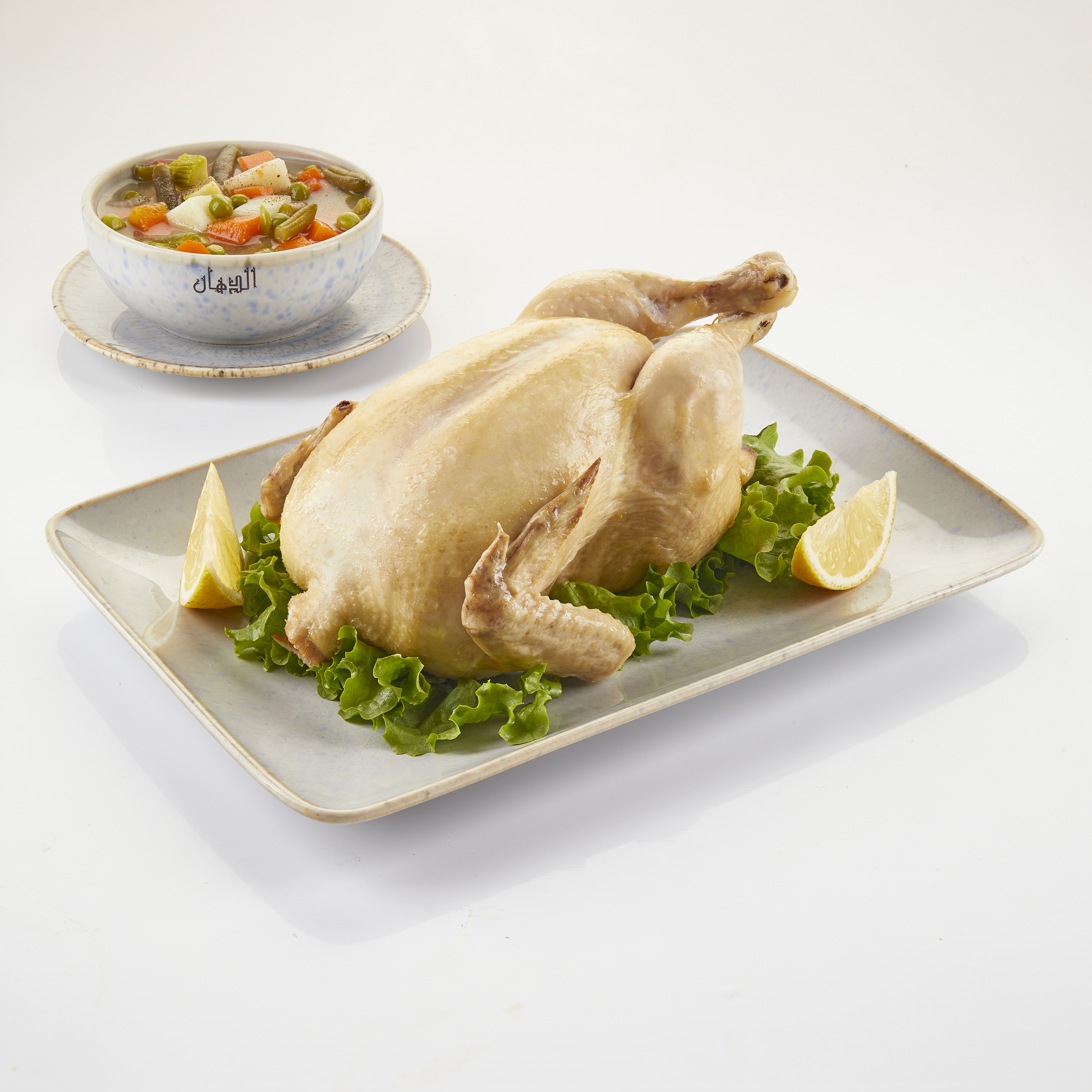 دجاجة مسلوقة و شوربة خضروات