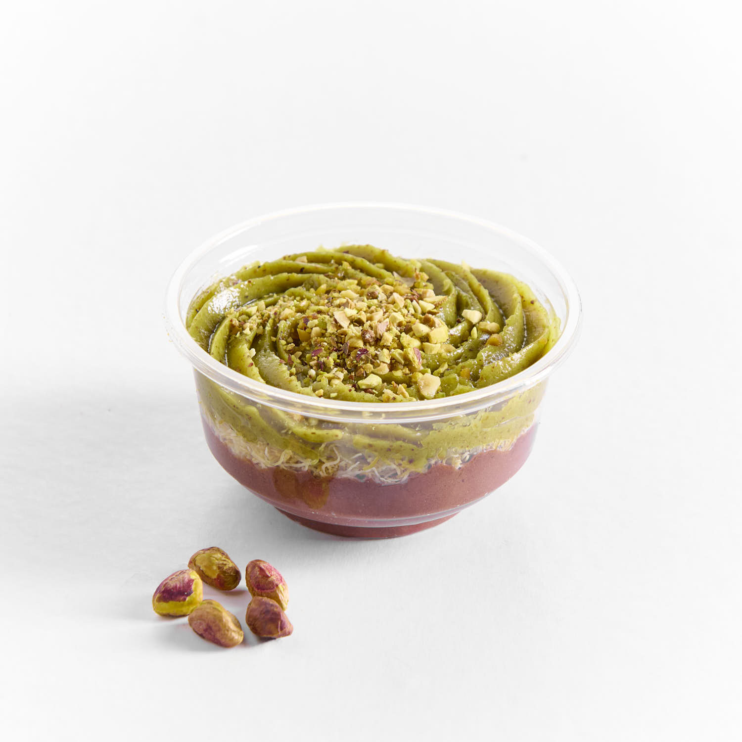 كنافة بالفستق ودارك تشوكلت