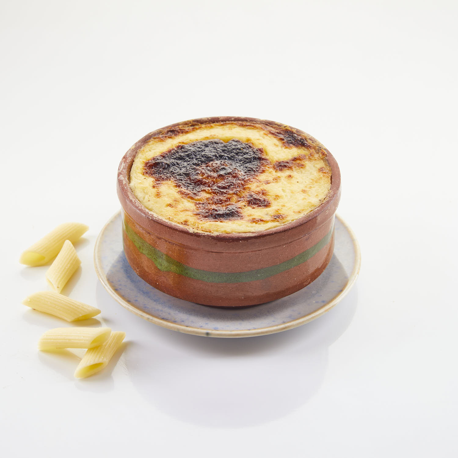 مكرونه بالبشاميل واللحمه المفرومه بالفرن